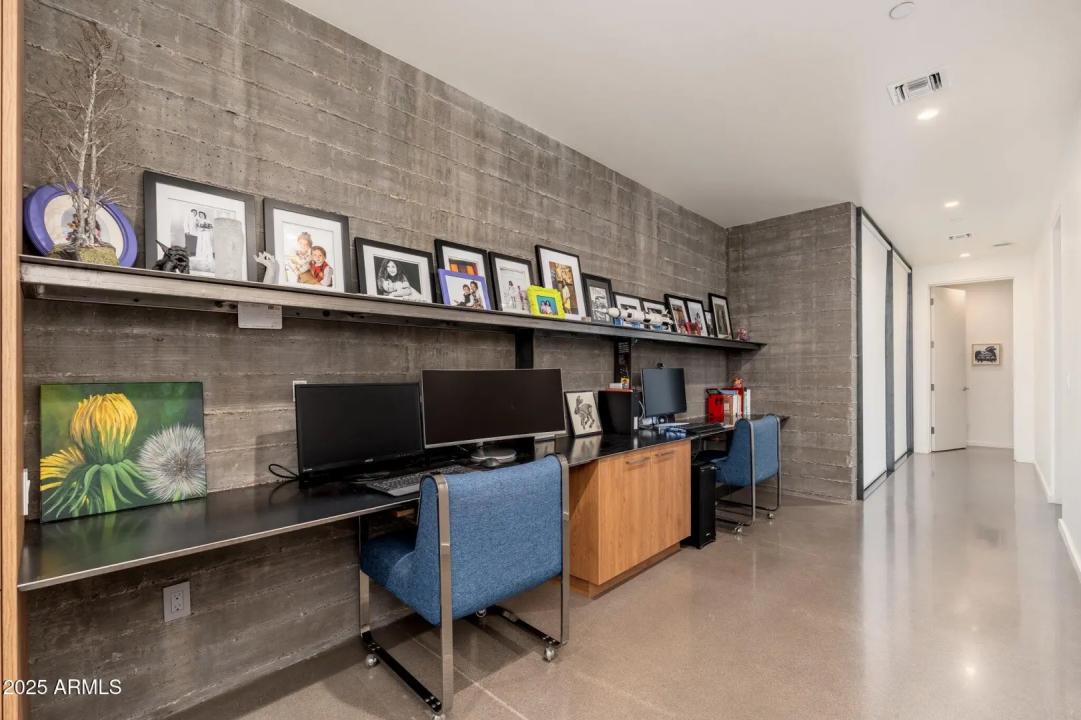 Real Estate Picture 25