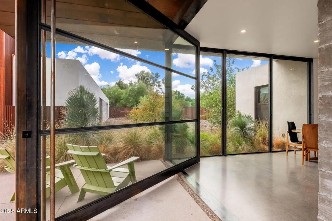 Real Estate Picture 20