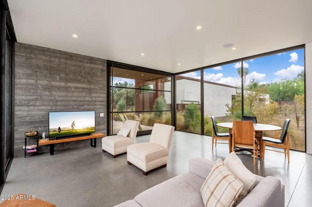 Real Estate Picture 21