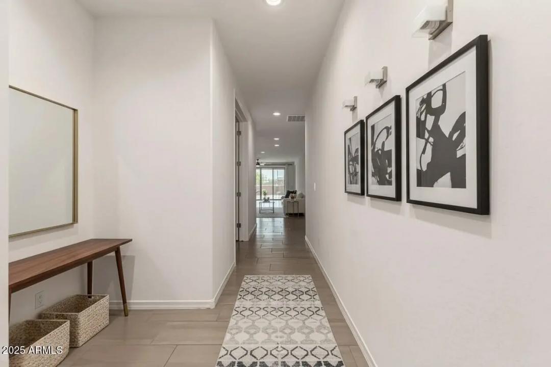 Real Estate Picture 5