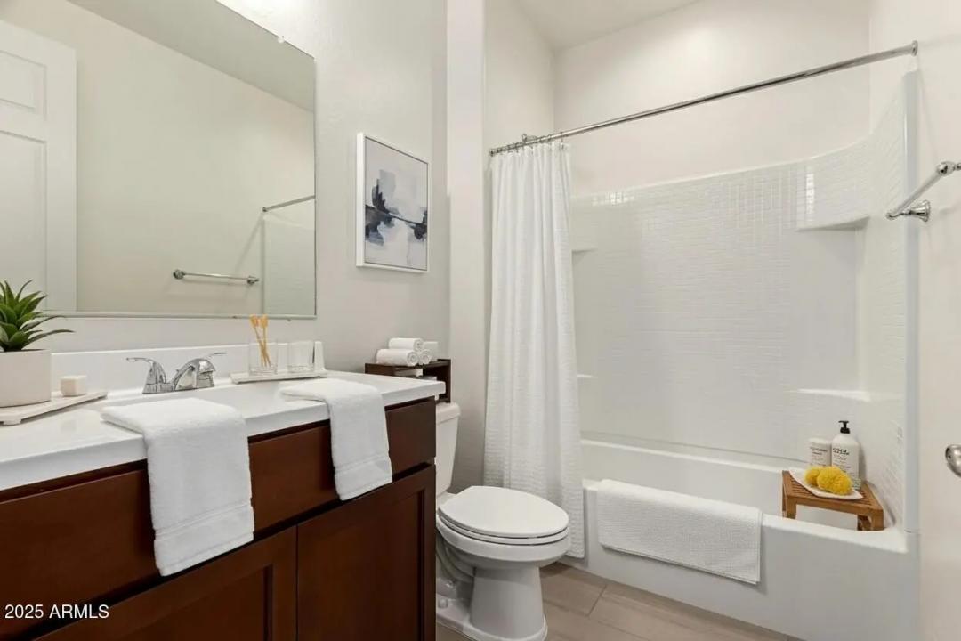 Real Estate Picture 29