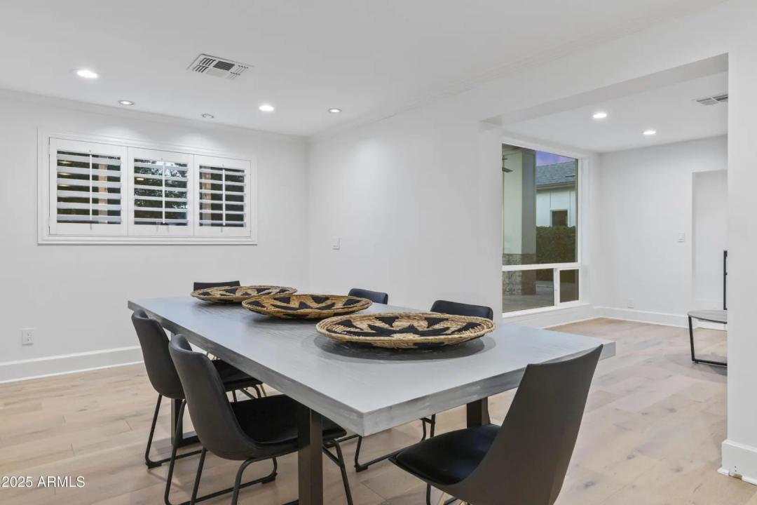 Real Estate Picture 19