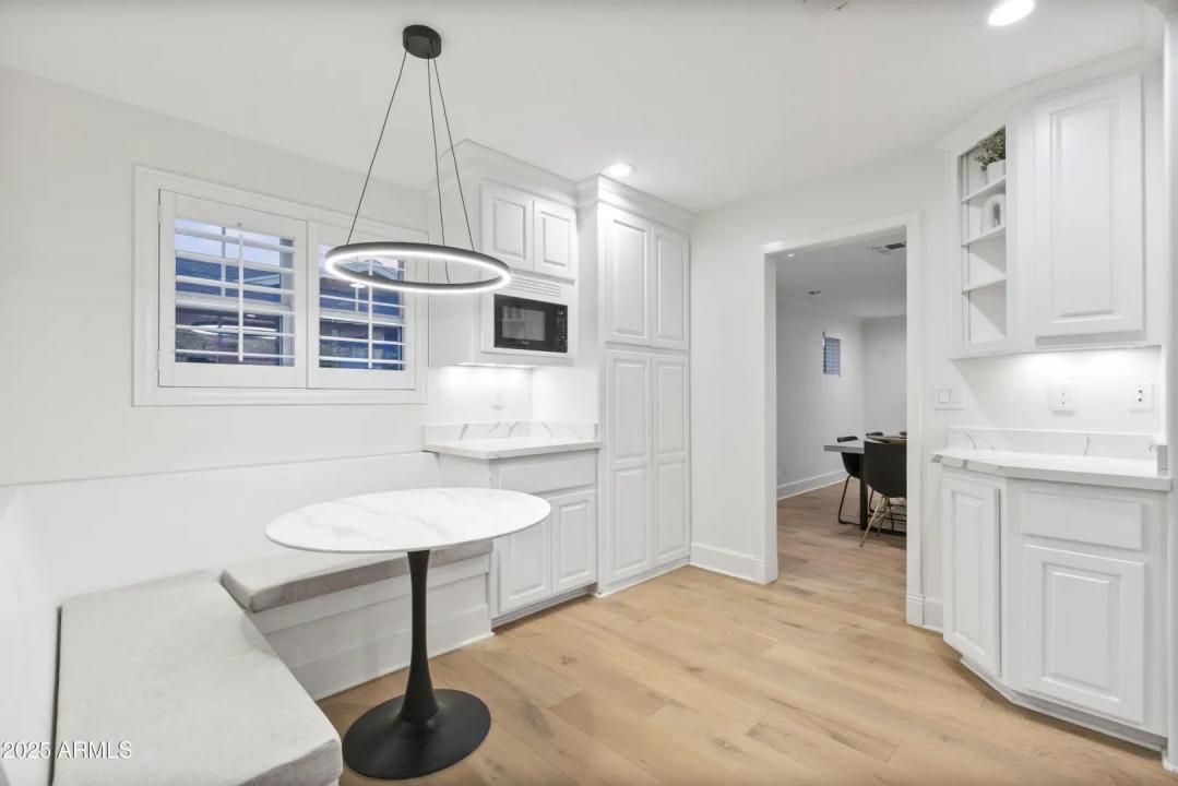 Real Estate Picture 18