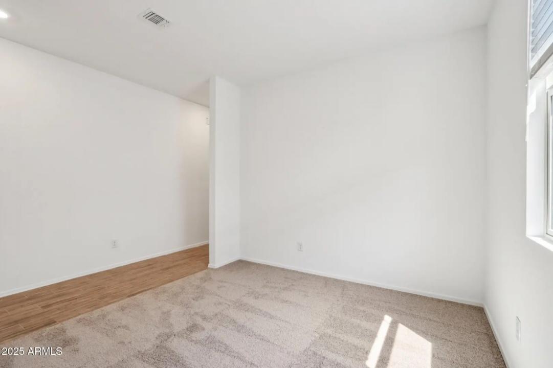 Real Estate Picture 27