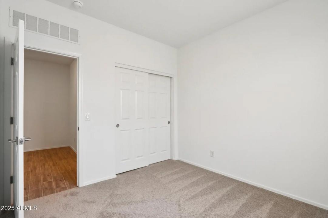 Real Estate Picture 32