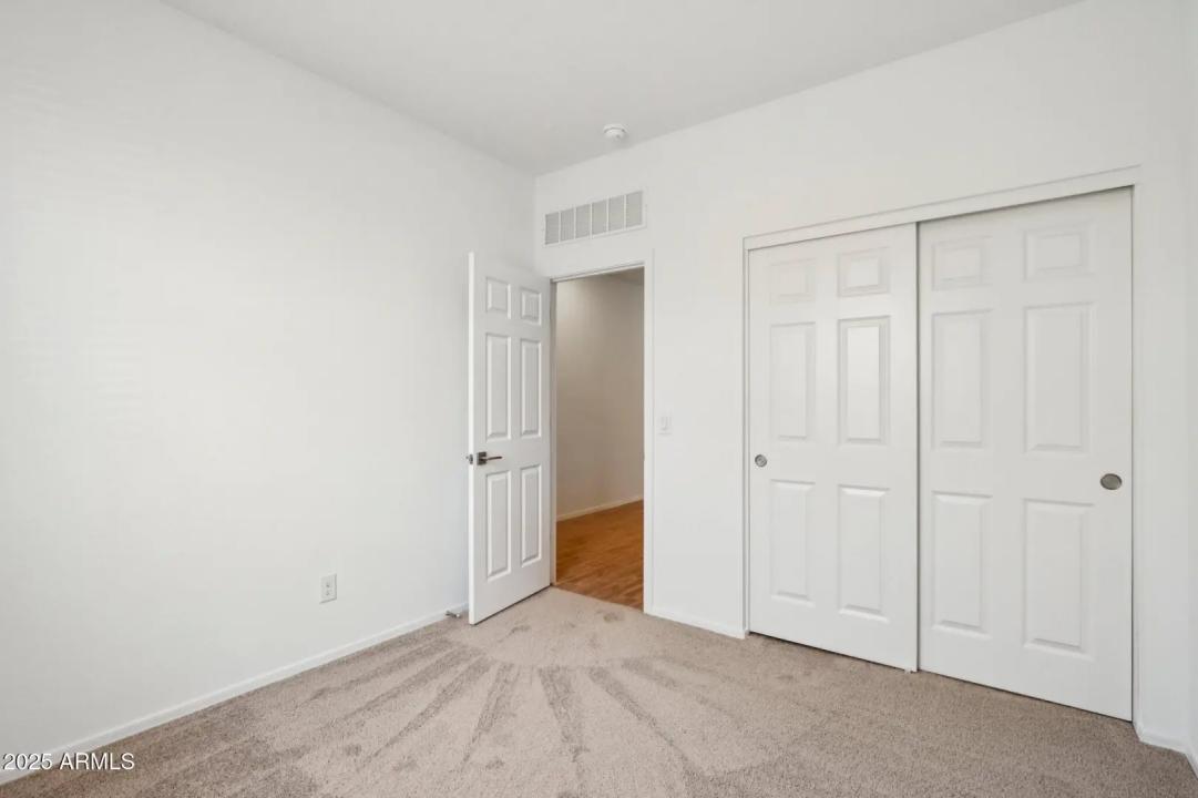 Real Estate Picture 33