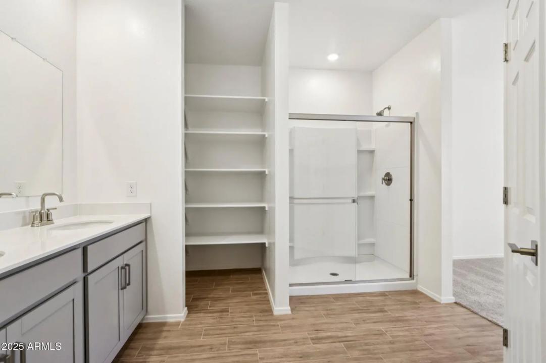 Real Estate Picture 39