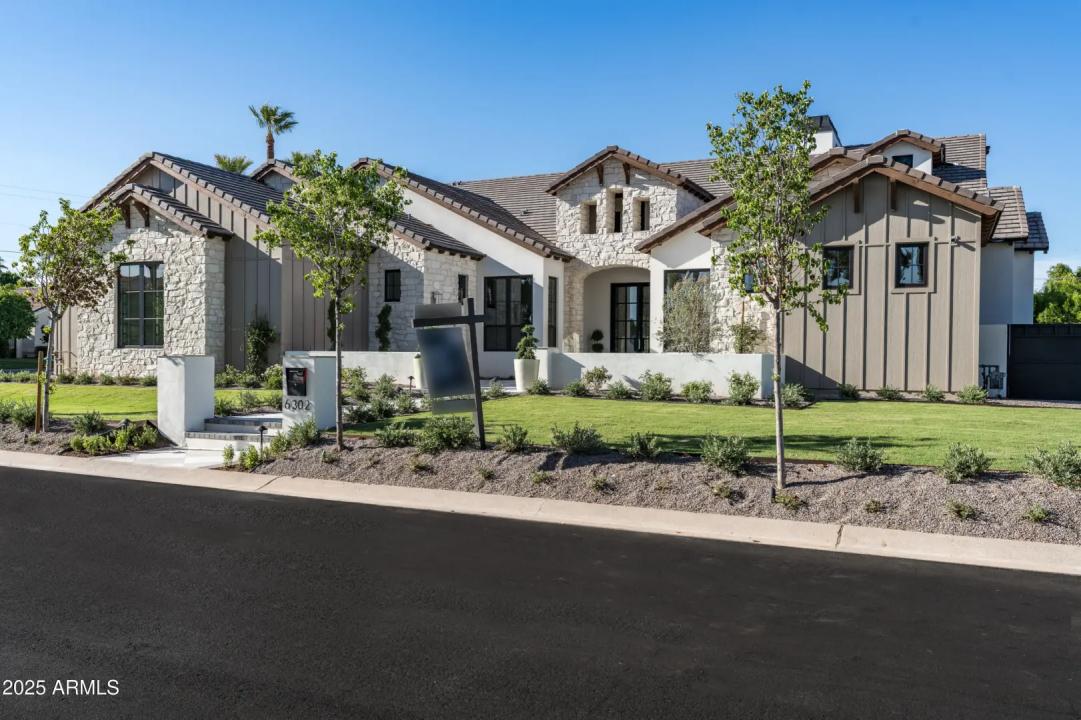 Real Estate Picture 14