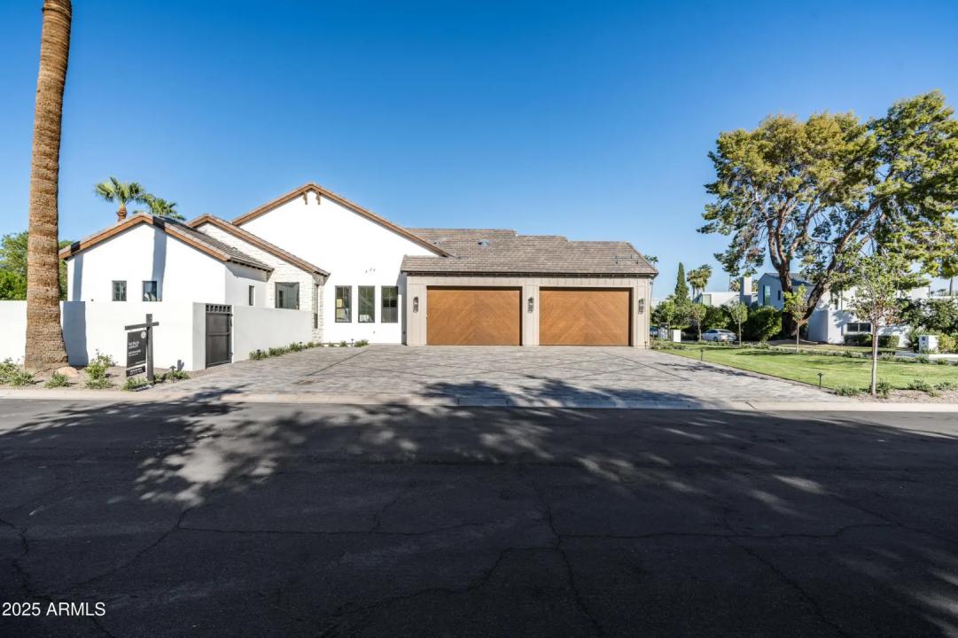 Real Estate Picture 15