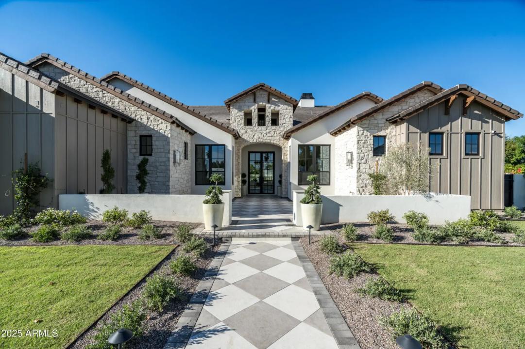 Real Estate Picture 2