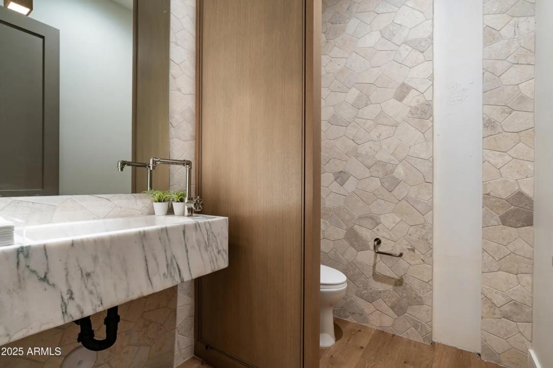 Real Estate Picture 27