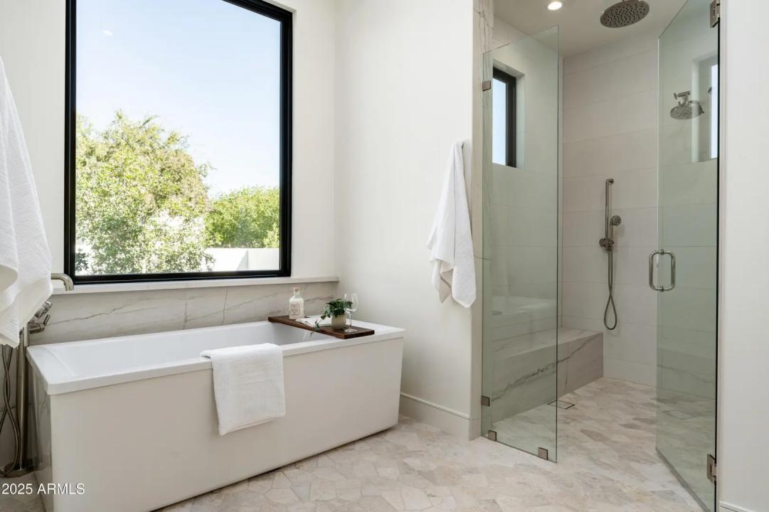 Real Estate Picture 33