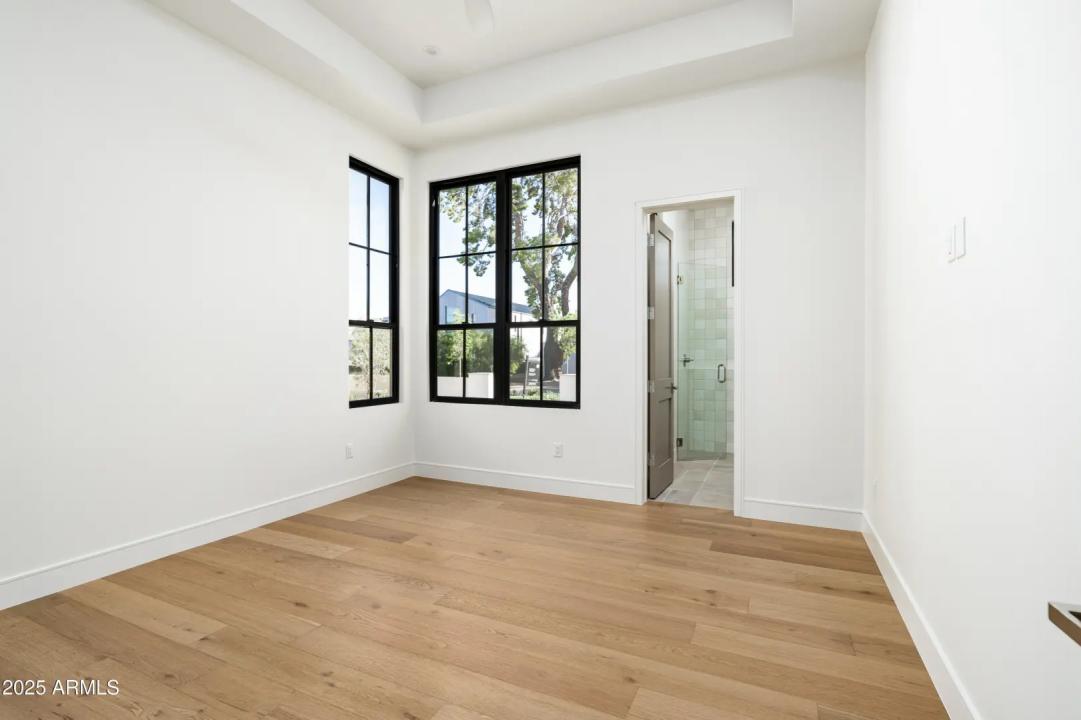 Real Estate Picture 40