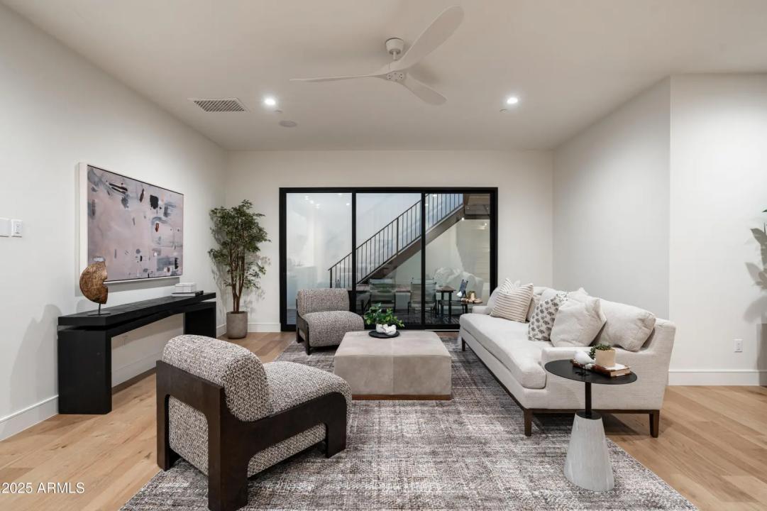 Real Estate Picture 44