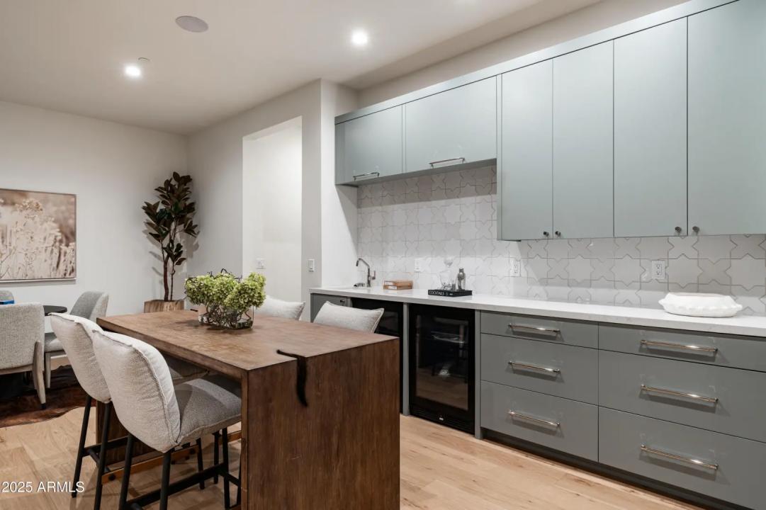 Real Estate Picture 46