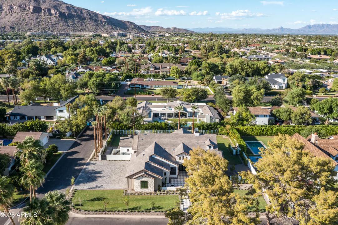 Real Estate Picture 70