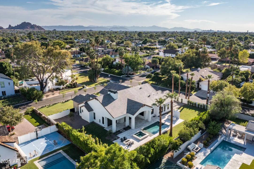 Real Estate Picture 77