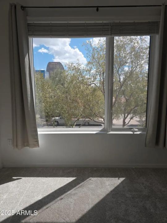 Real Estate Picture 24
