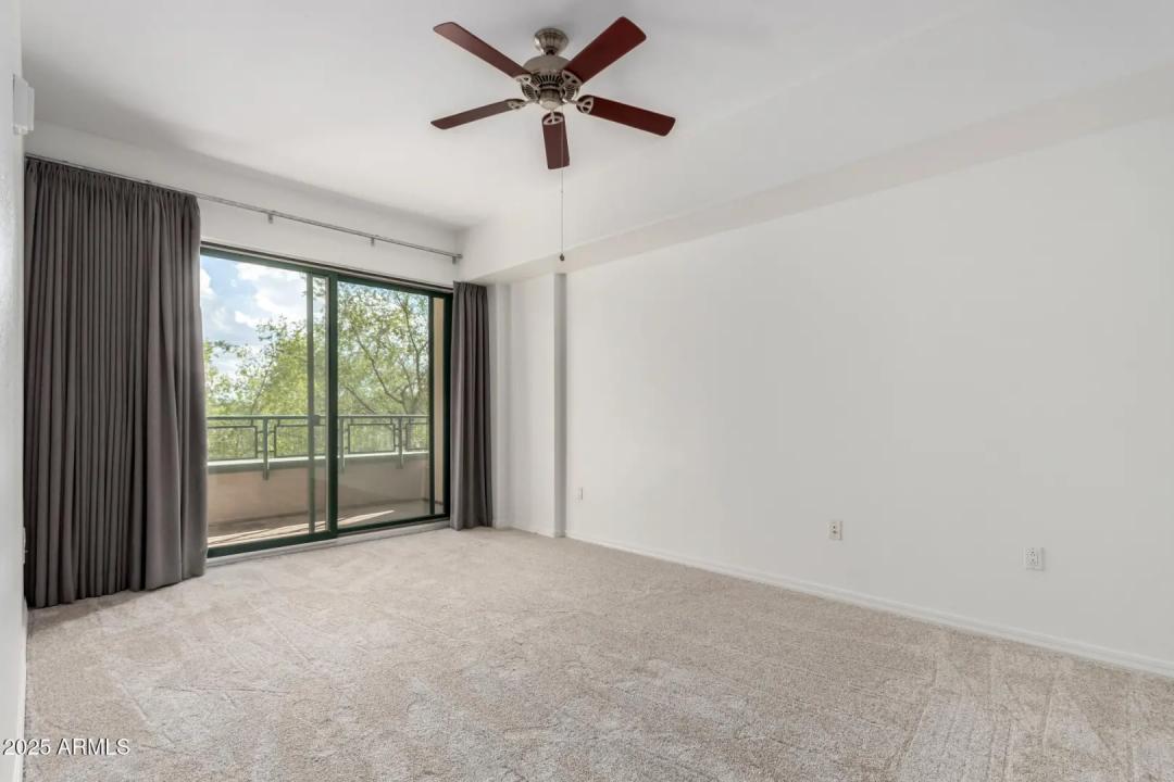 Real Estate Picture 9