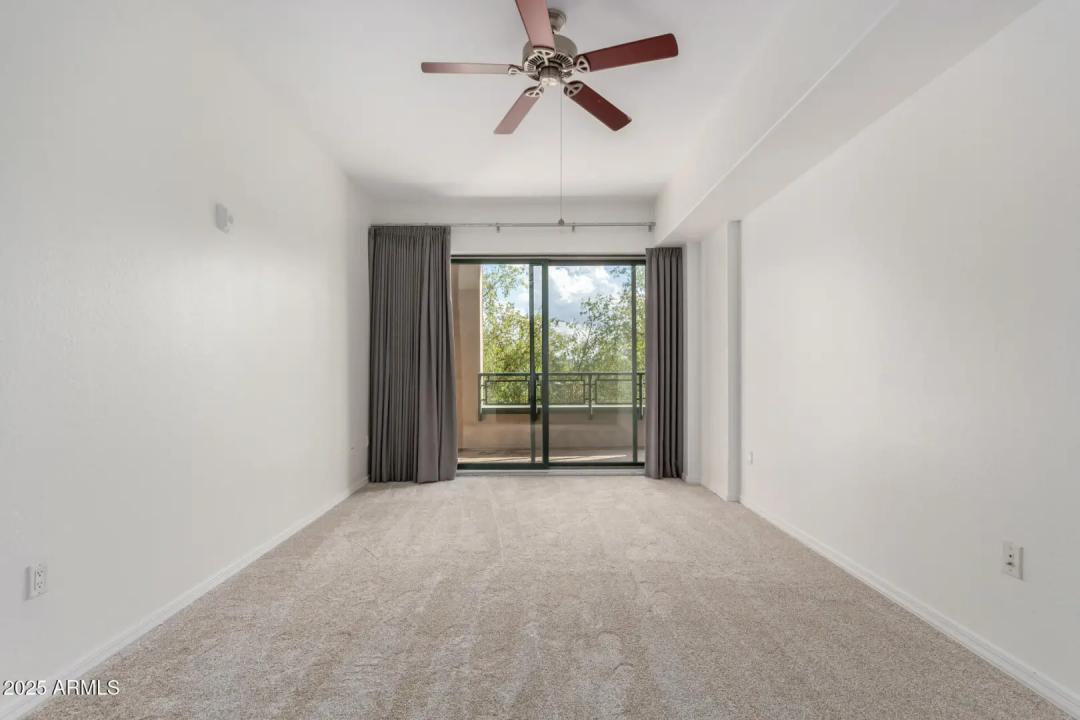 Real Estate Picture 10