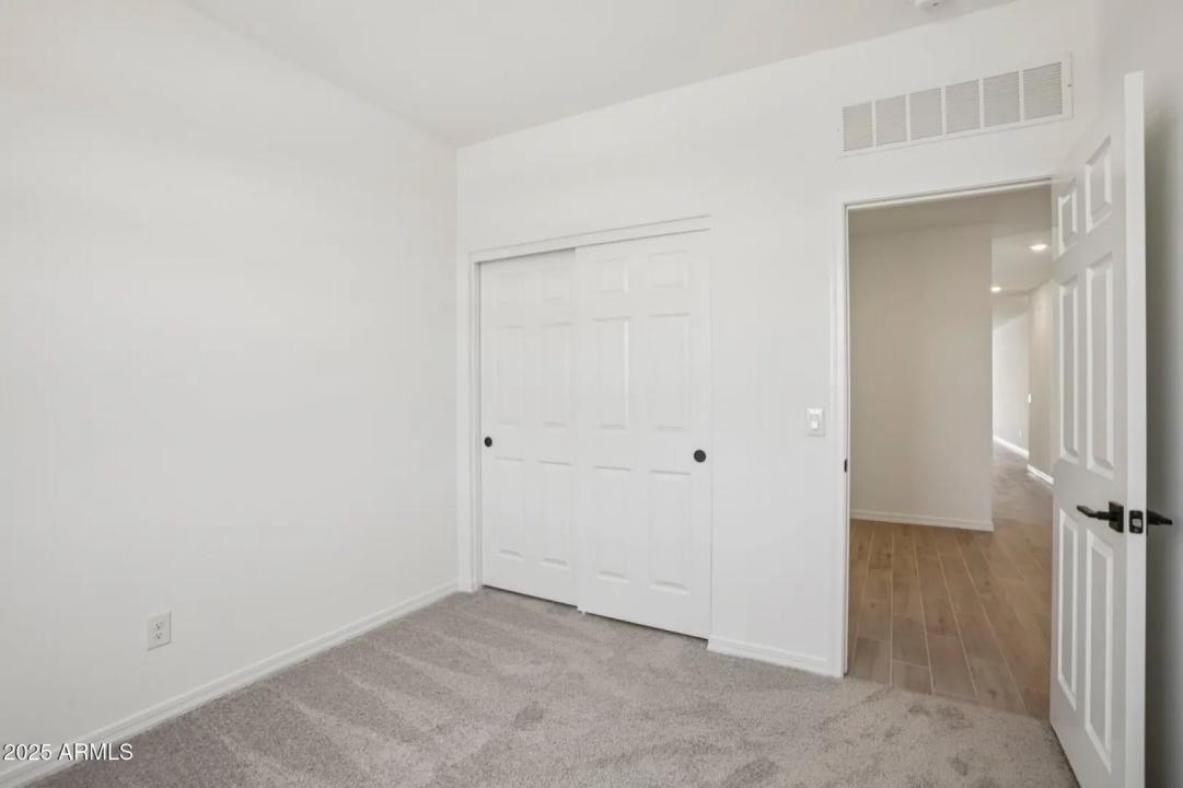 Real Estate Picture 16