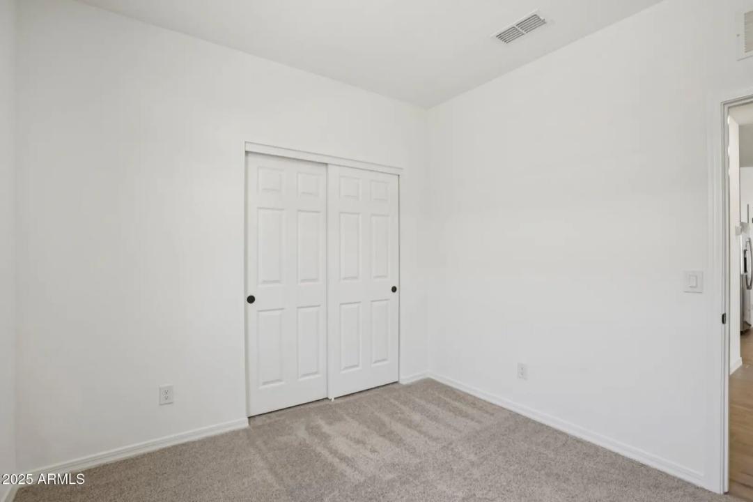 Real Estate Picture 23