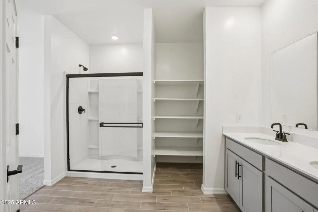 Real Estate Picture 31