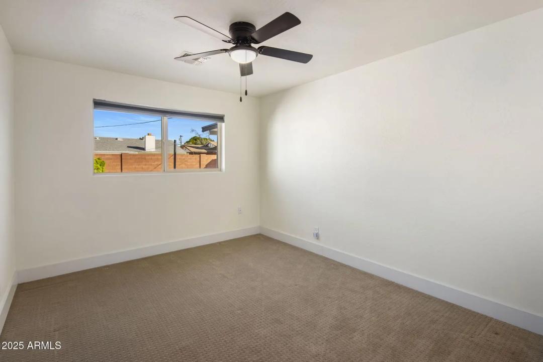 Real Estate Picture 6