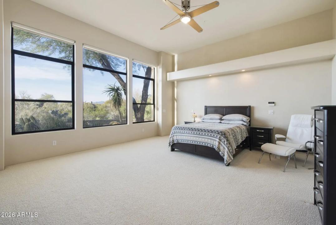 Real Estate Picture 21