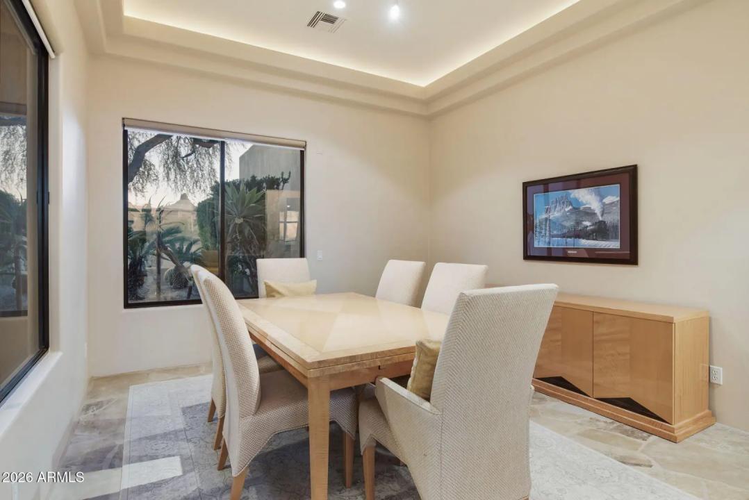 Real Estate Picture 15