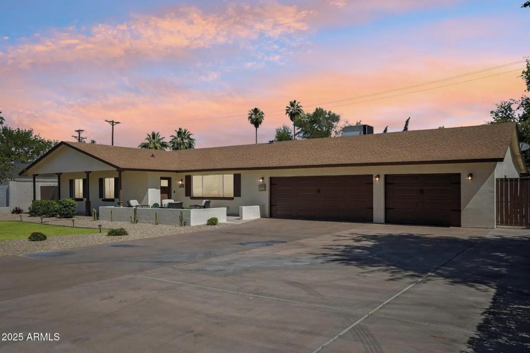 Real Estate Picture 50