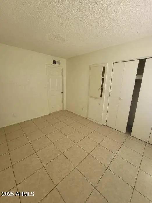 Real Estate Picture 14