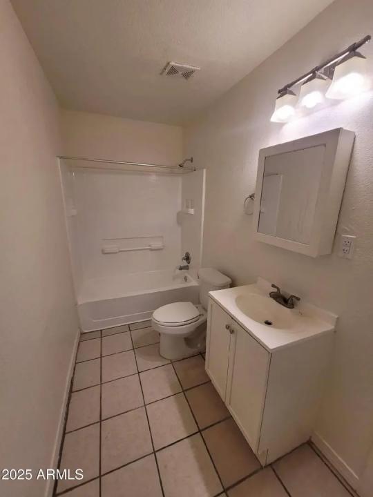 Real Estate Picture 16