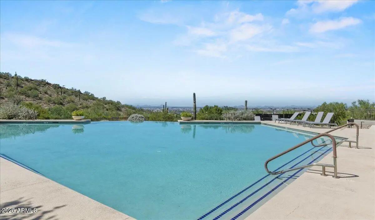 Real Estate Picture 23