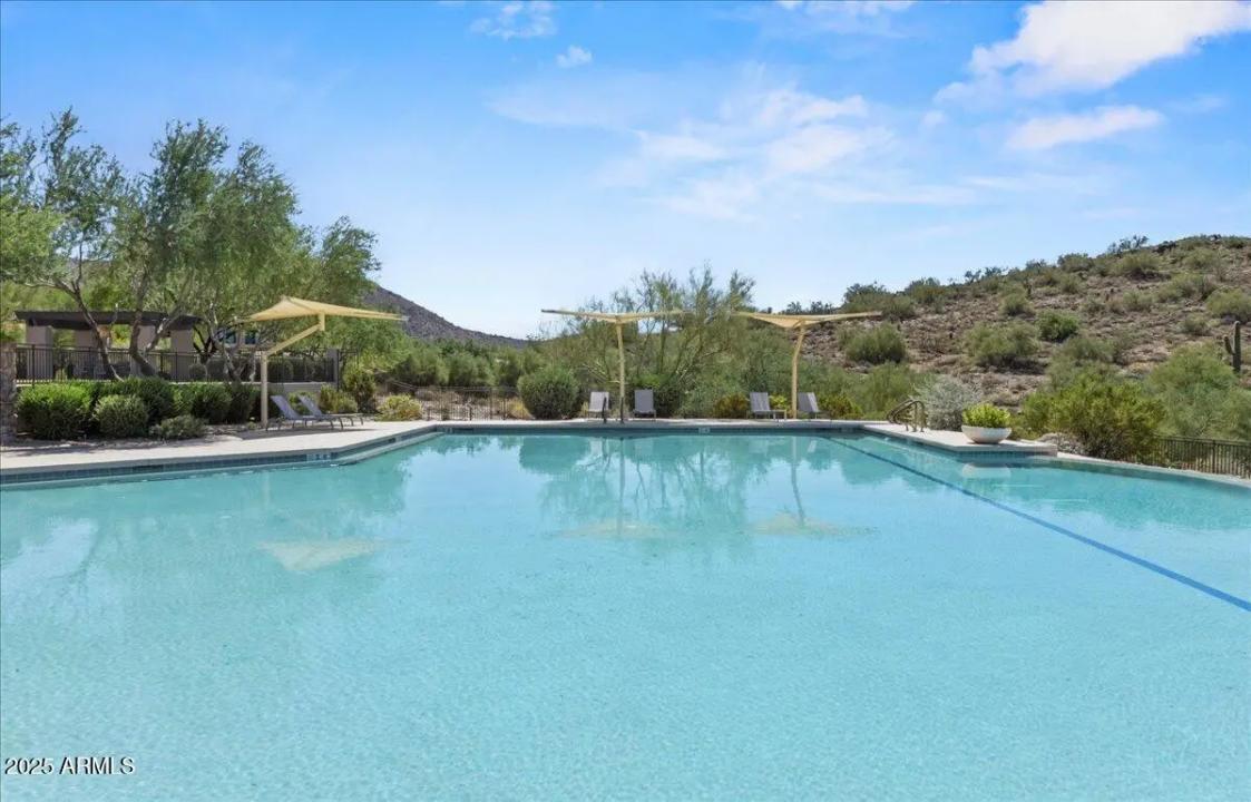 Real Estate Picture 24