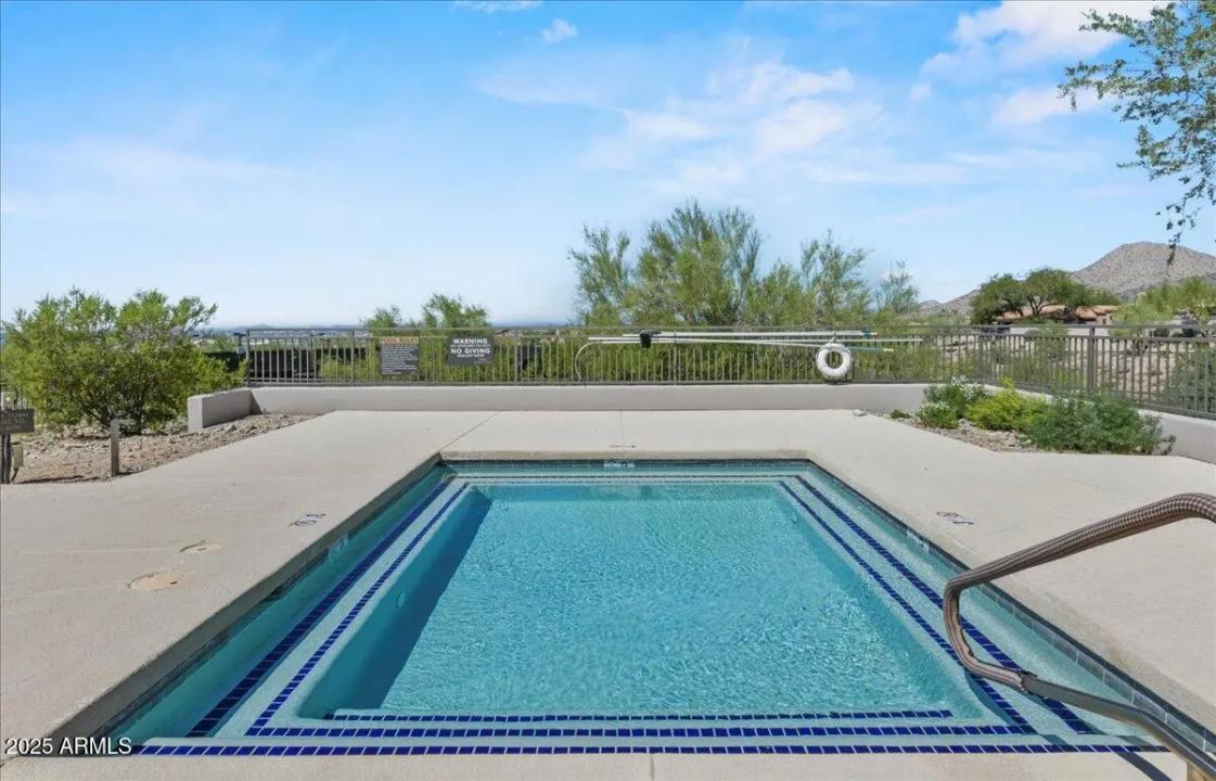 Real Estate Picture 25