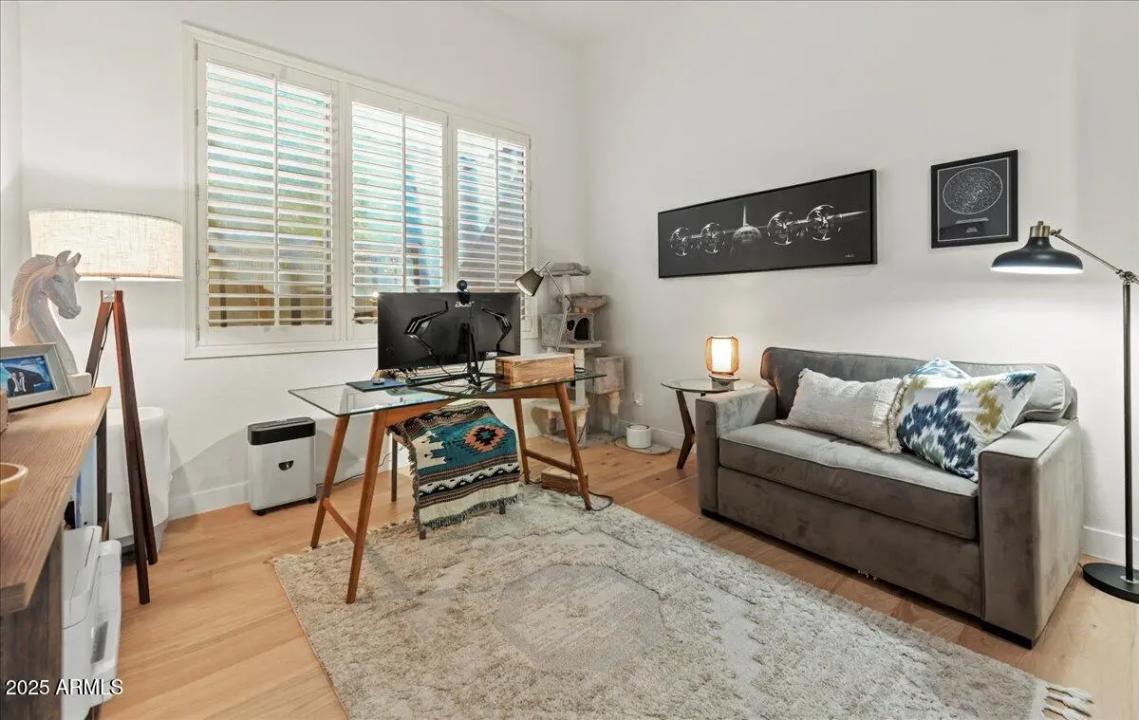 Real Estate Picture 15