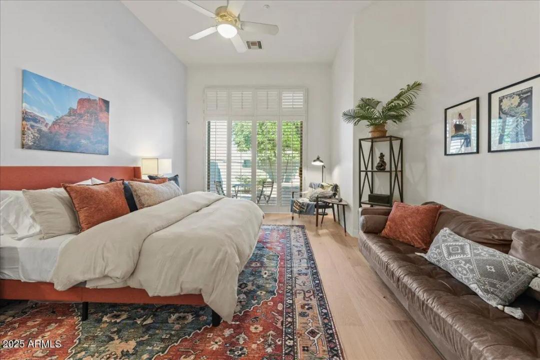 Real Estate Picture 10