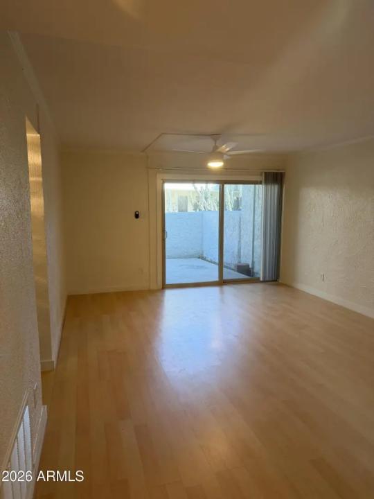 Real Estate Picture 4