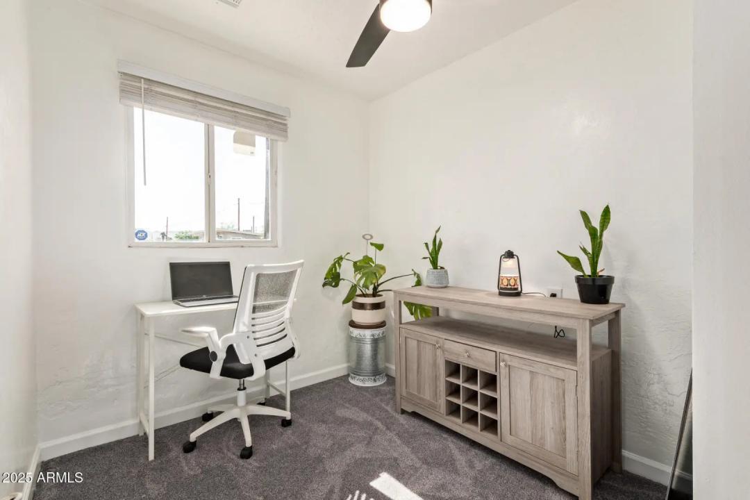 Real Estate Picture 13