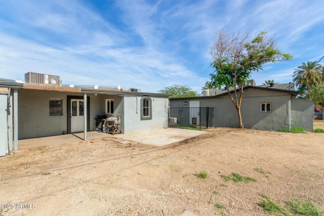 Real Estate Picture 23