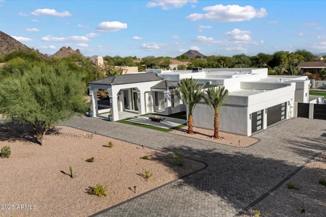 Real Estate Picture 37