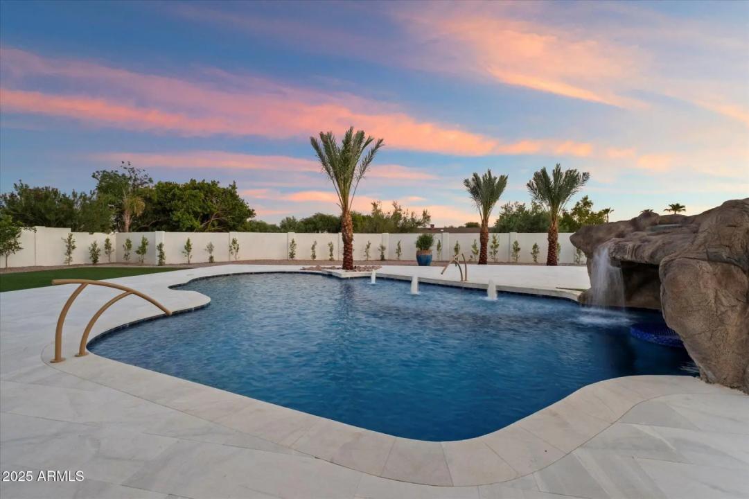 Real Estate Picture 48
