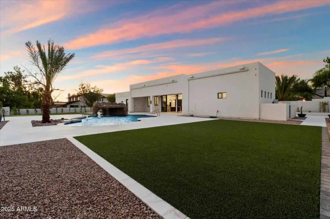 Real Estate Picture 52