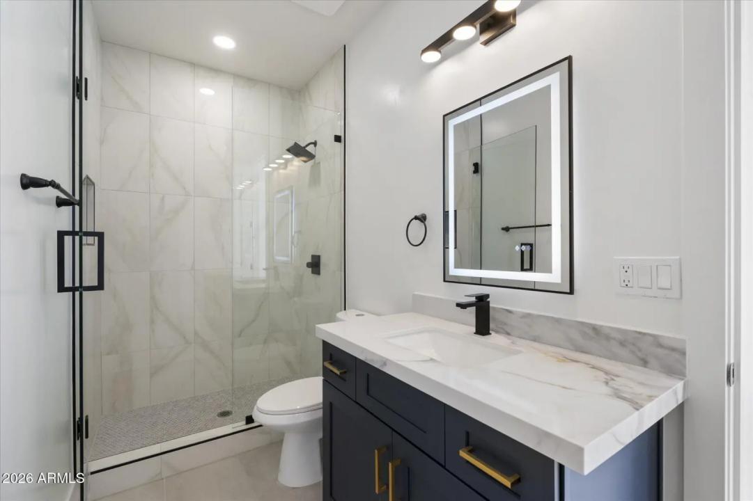 Real Estate Picture 34