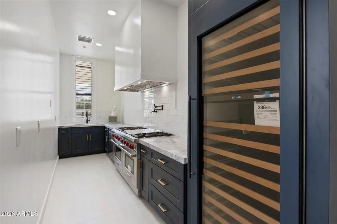 Real Estate Picture 19
