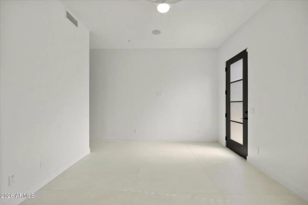 Real Estate Picture 33