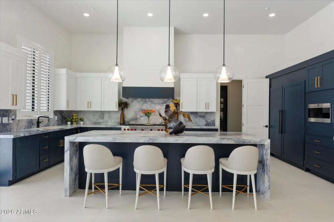 Real Estate Picture 15