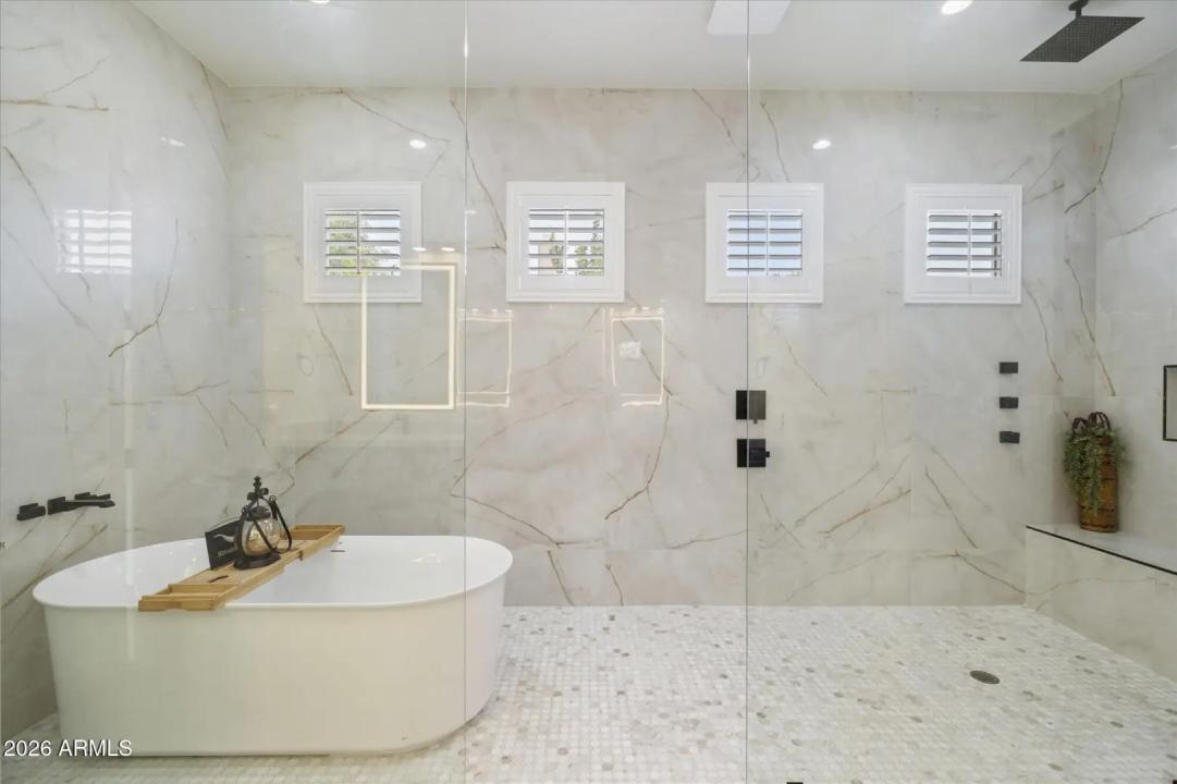 Real Estate Picture 25