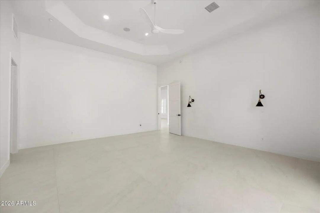Real Estate Picture 22
